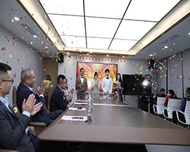 開聚會(huì)270-216.jpg